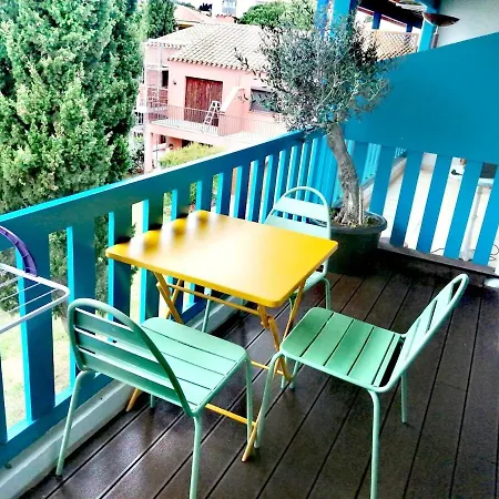30 M2 For 3 People With Air Conditioning